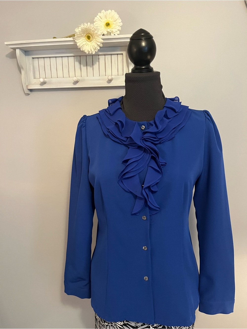 Gracia Royal Blue Ruffle Collar Button-Down Blouse EUC